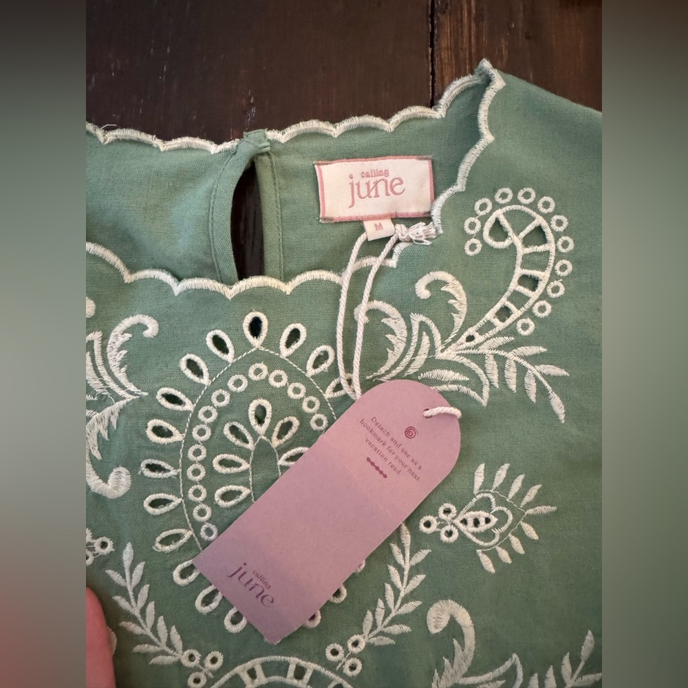 Embroidered Blouse - Picture 2 of 4